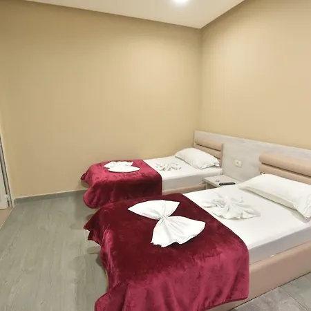 Emigranti 2 Hotell